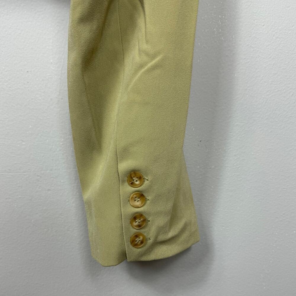 WeWoreWhat Boxy Cropped Blazer in Oat Size L - Picture 6 of 12